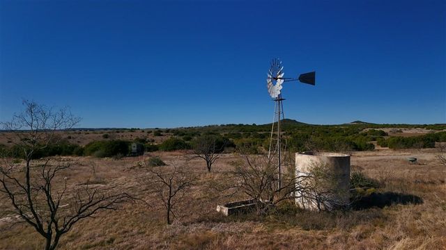 1684 County Road 2234, Lampasas, TX 76550