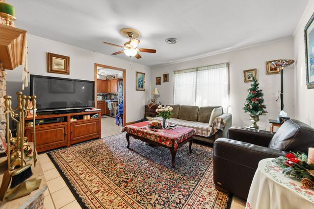 605 East Street, Mazon, IL 60444