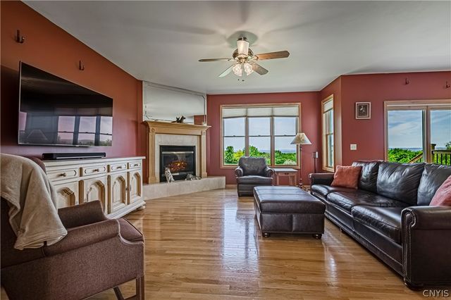8925 Tibbitts Road, New Hartford, NY 13413