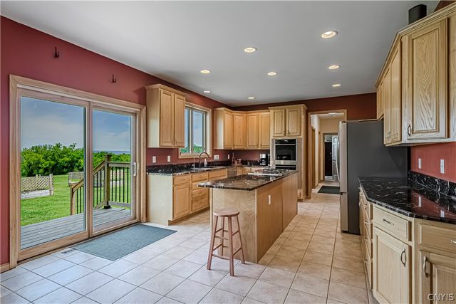 8925 Tibbitts Road, New Hartford, NY 13413