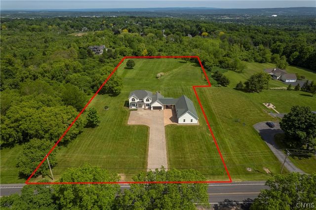 8925 Tibbitts Road, New Hartford, NY 13413
