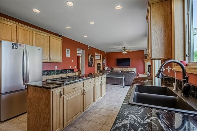 8925 Tibbitts Road, New Hartford, NY 13413