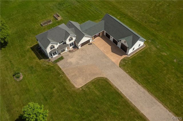 8925 Tibbitts Road, New Hartford, NY 13413