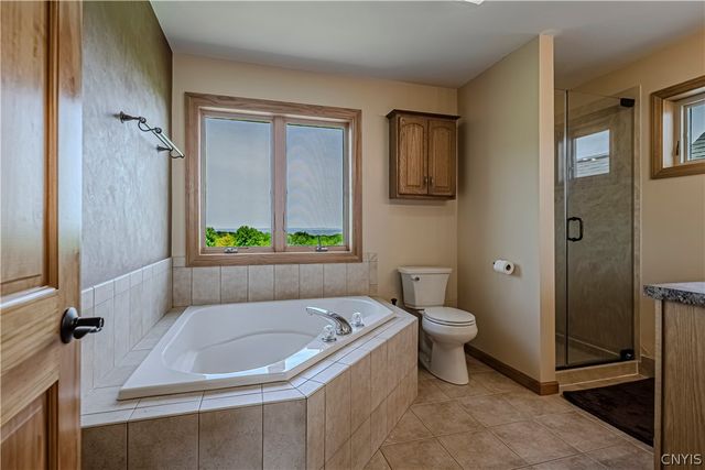 8925 Tibbitts Road, New Hartford, NY 13413