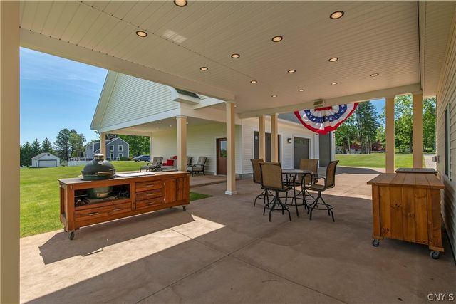 8925 Tibbitts Road, New Hartford, NY 13413