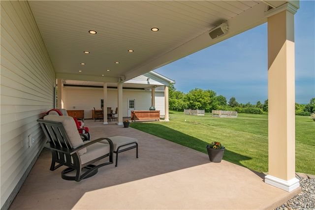 8925 Tibbitts Road, New Hartford, NY 13413