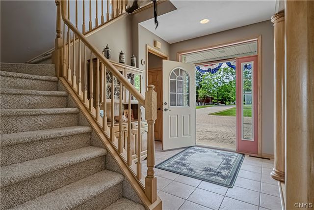 8925 Tibbitts Road, New Hartford, NY 13413