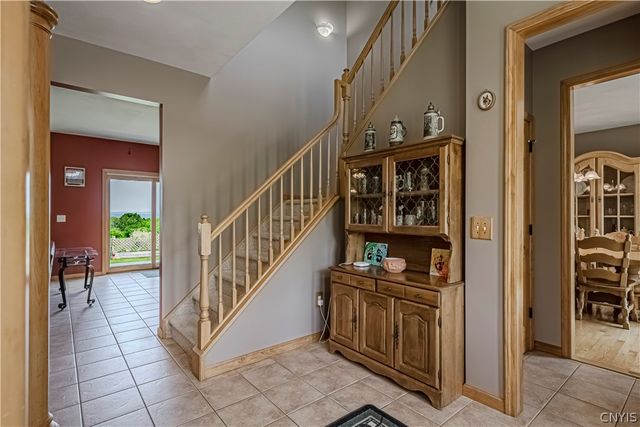 8925 Tibbitts Road, New Hartford, NY 13413