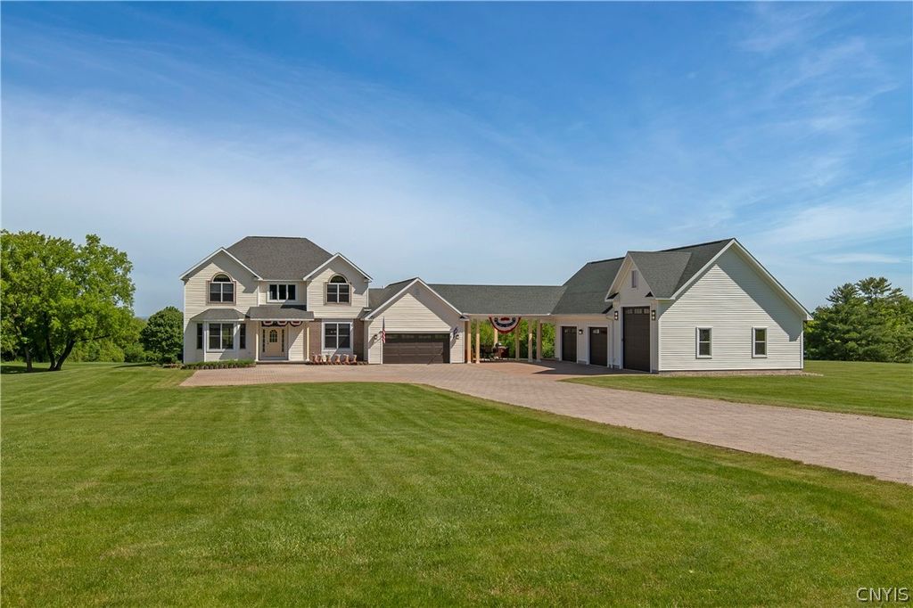 8925 Tibbitts Road, New Hartford, NY 13413