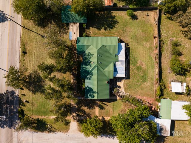 1207 S Mulberry Street, Eastland, TX 76448