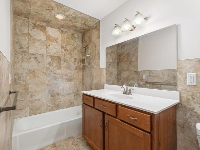 5356 Beachside Drive, Minnetonka, MN 55343