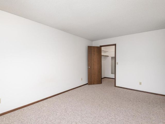 5356 Beachside Drive, Minnetonka, MN 55343