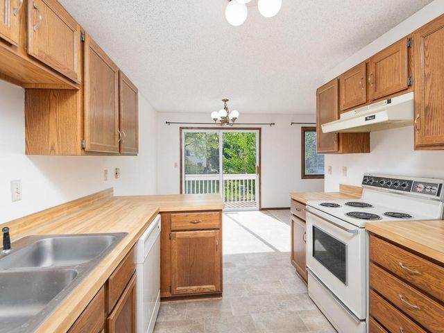 5356 Beachside Drive, Minnetonka, MN 55343