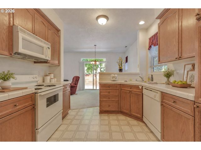 20319 Sw VERONA Ct, Beaverton, OR 97003