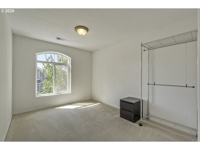 20319 Sw VERONA Ct, Beaverton, OR 97003