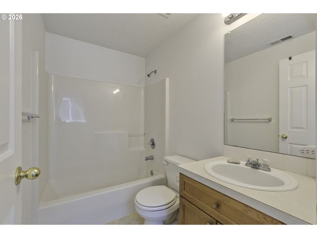 20319 Sw VERONA Ct, Beaverton, OR 97003