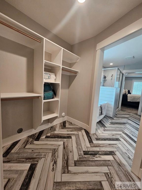 Image 13 of property listing at 852 E 1425 N, Shelley, ID 83274