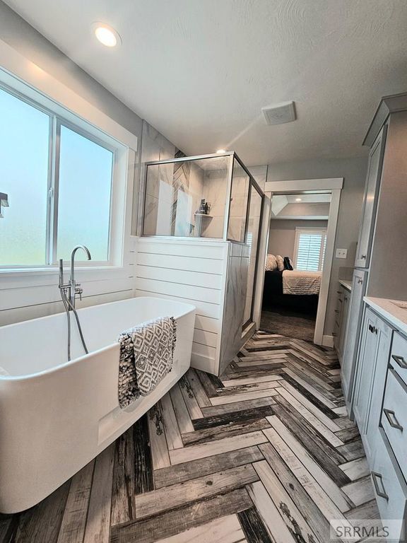 Image 14 of property listing at 852 E 1425 N, Shelley, ID 83274