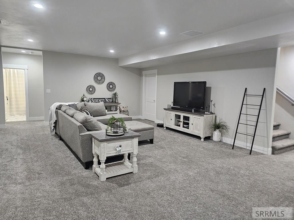 Image 19 of property listing at 852 E 1425 N, Shelley, ID 83274