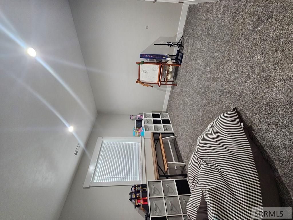 Image 21 of property listing at 852 E 1425 N, Shelley, ID 83274