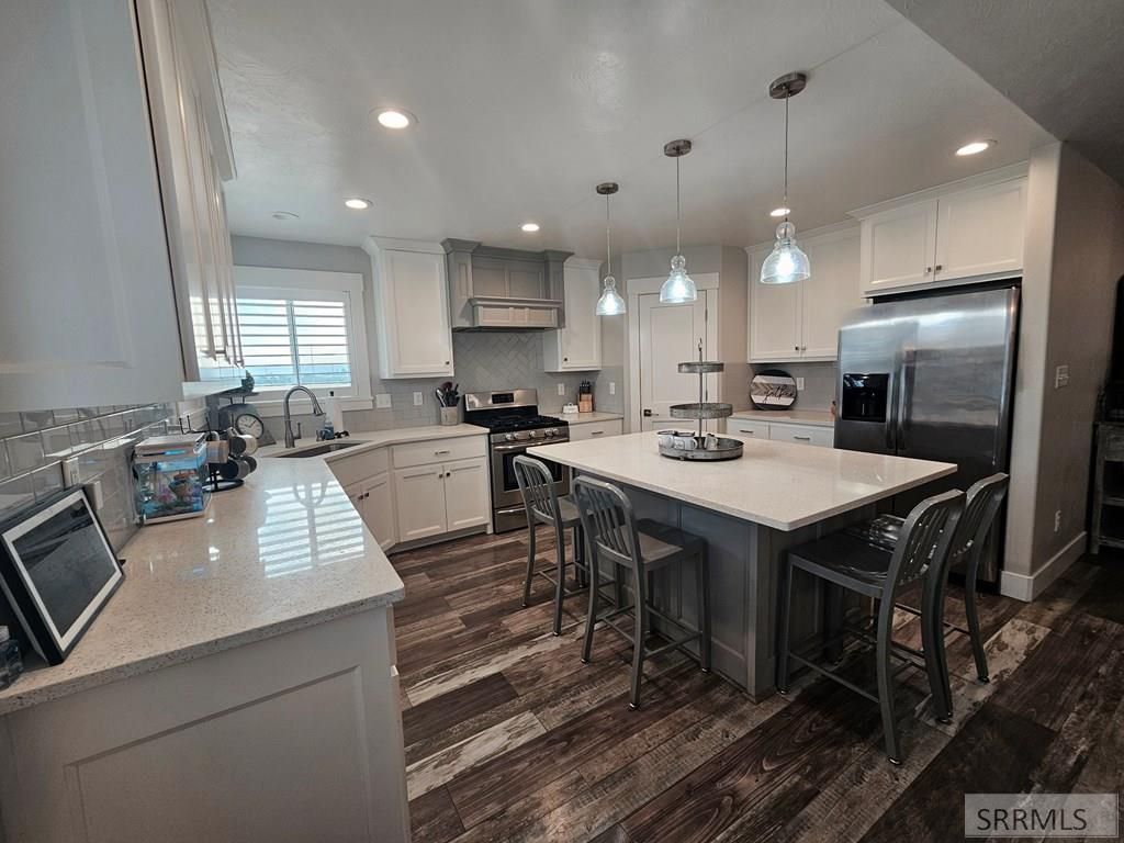 Image 7 of property listing at 852 E 1425 N, Shelley, ID 83274