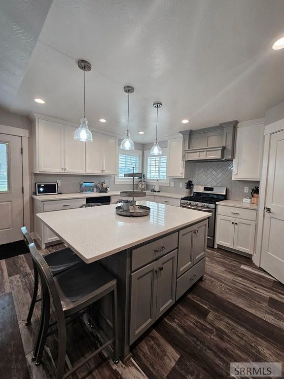 Image 8 of property listing at 852 E 1425 N, Shelley, ID 83274