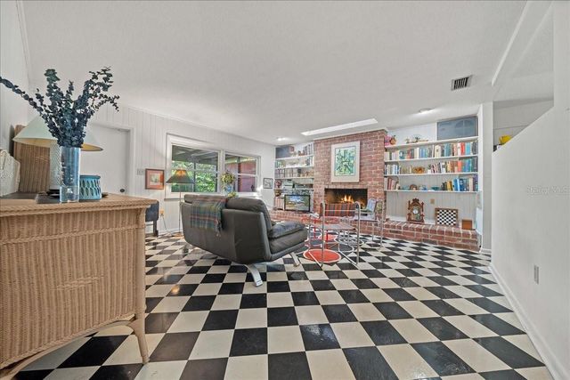 2147 NE 7TH STREET, Ocala, FL 34470