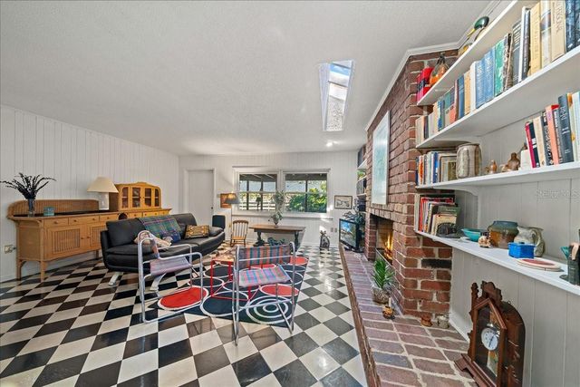 2147 NE 7TH STREET, Ocala, FL 34470