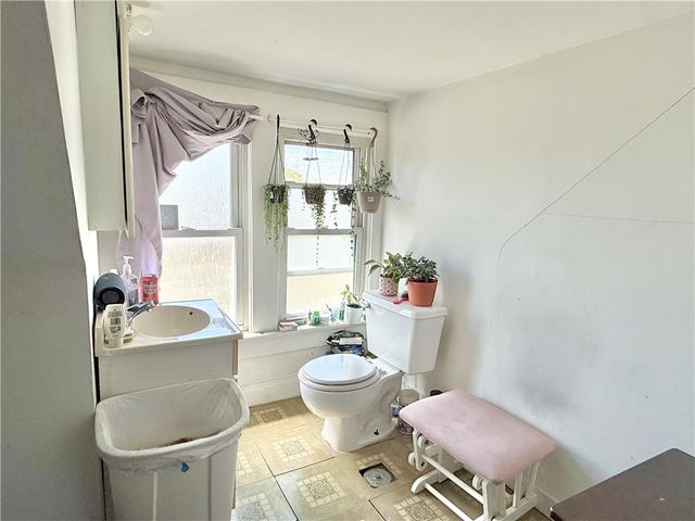 1714 Highland Ave, New Castle, PA 16105