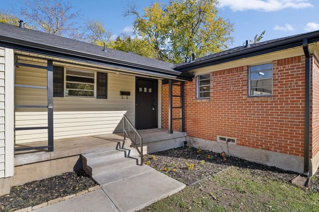2549 Inadale Avenue, Dallas, TX 75228