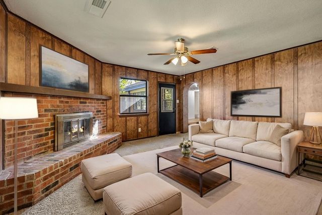2549 Inadale Avenue, Dallas, TX 75228