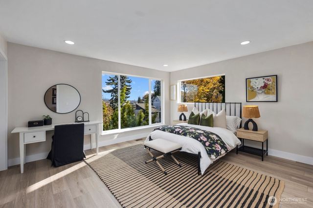 1701 41st Avenue SW, Seattle, WA 98116