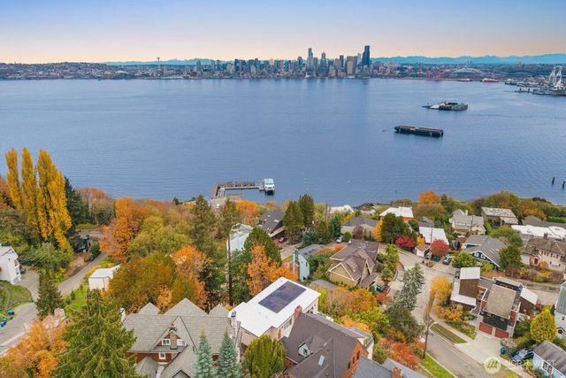 1701 41st Avenue SW, Seattle, WA 98116