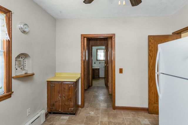 216 E 3rd Street, Chaska, MN 55318