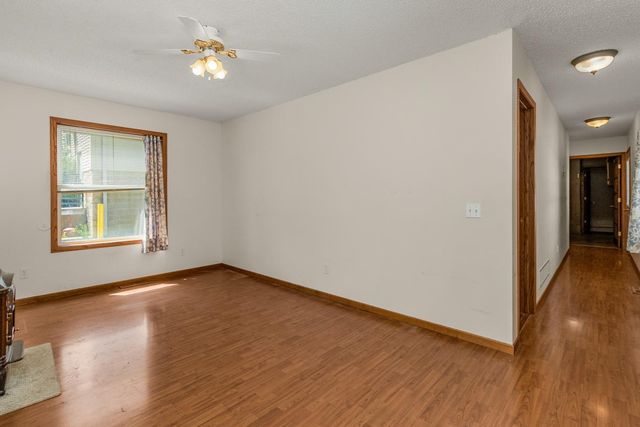 216 E 3rd Street, Chaska, MN 55318