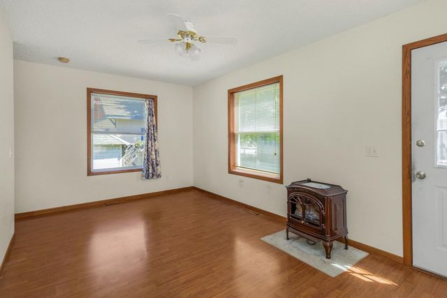 216 E 3rd Street, Chaska, MN 55318