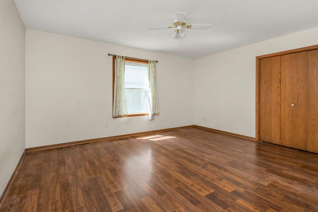 216 E 3rd Street, Chaska, MN 55318