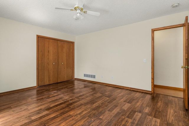 216 E 3rd Street, Chaska, MN 55318