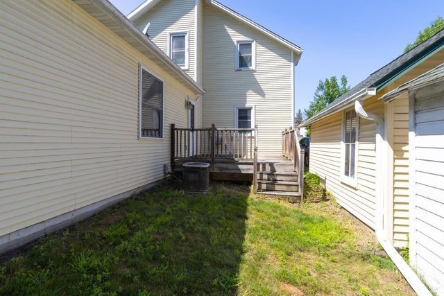216 E 3rd Street, Chaska, MN 55318