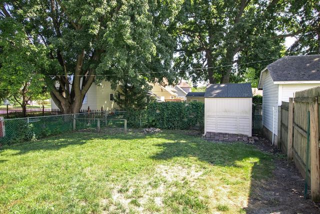 216 E 3rd Street, Chaska, MN 55318