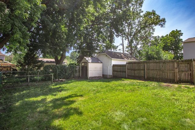 216 E 3rd Street, Chaska, MN 55318