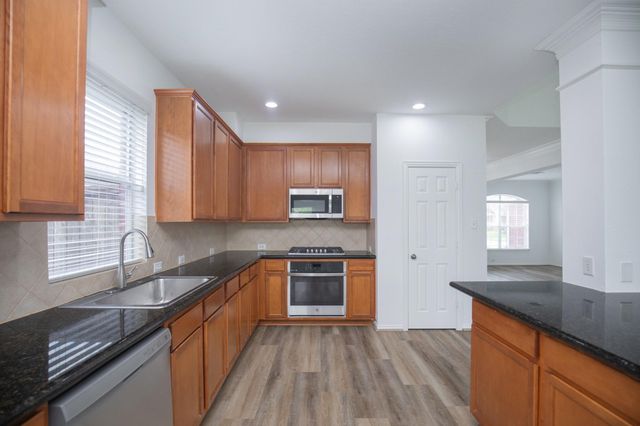 810 Aqua Vista, Richmond, TX 77469