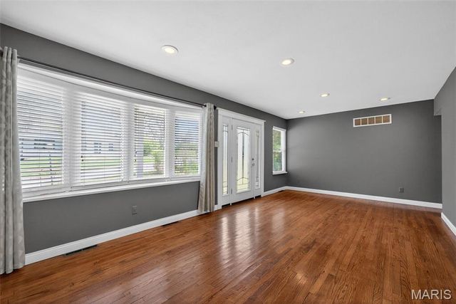 212 W Thornton Avenue, Rock Hill, MO 63119