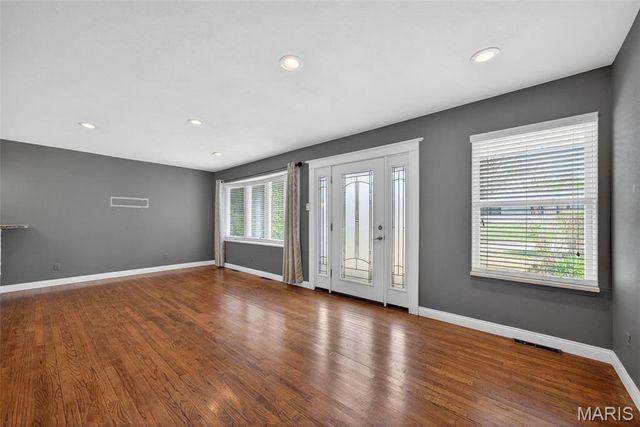 212 W Thornton Avenue, Rock Hill, MO 63119