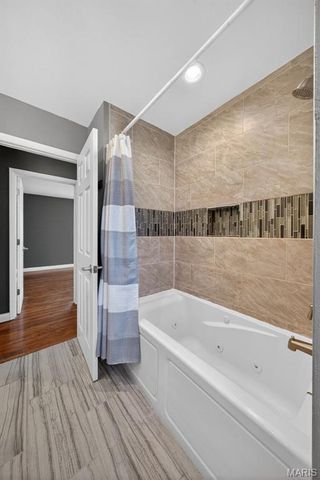 212 W Thornton Avenue, Rock Hill, MO 63119