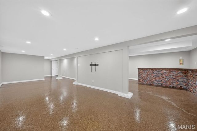 212 W Thornton Avenue, Rock Hill, MO 63119