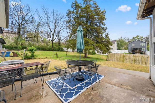 212 W Thornton Avenue, Rock Hill, MO 63119