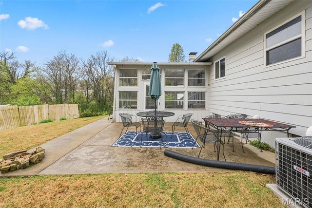 212 W Thornton Avenue, Rock Hill, MO 63119