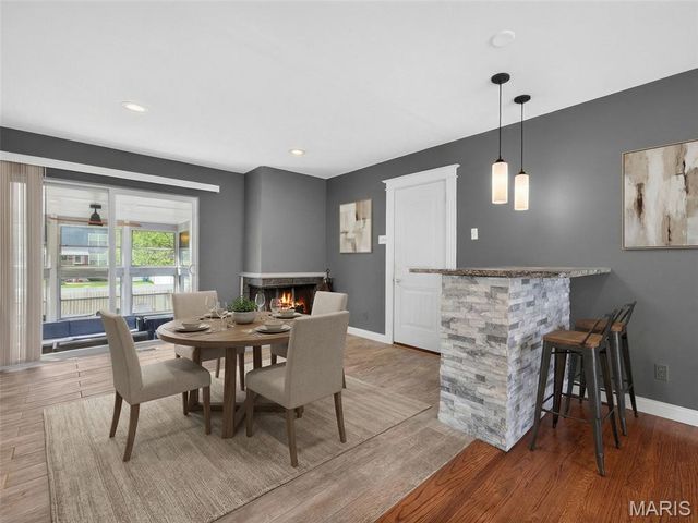 212 W Thornton Avenue, Rock Hill, MO 63119