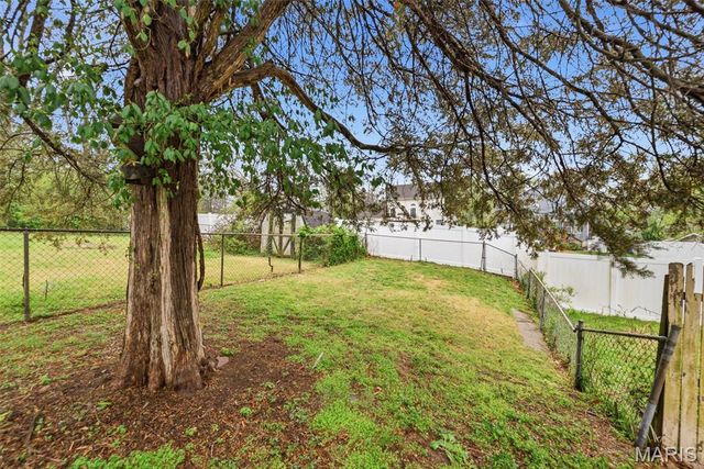 212 W Thornton Avenue, Rock Hill, MO 63119